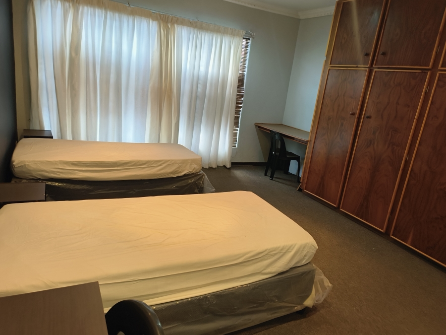 23 Bedroom Property for Sale in Kannoniers Park North West